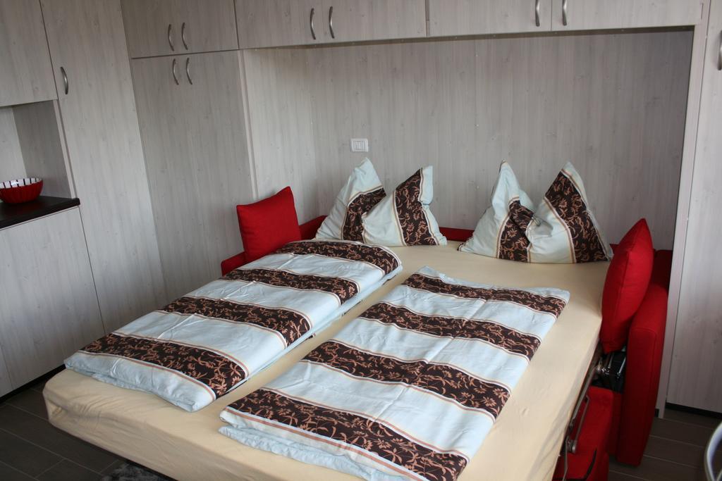 Apartment Imma Tremosine Szoba fotó